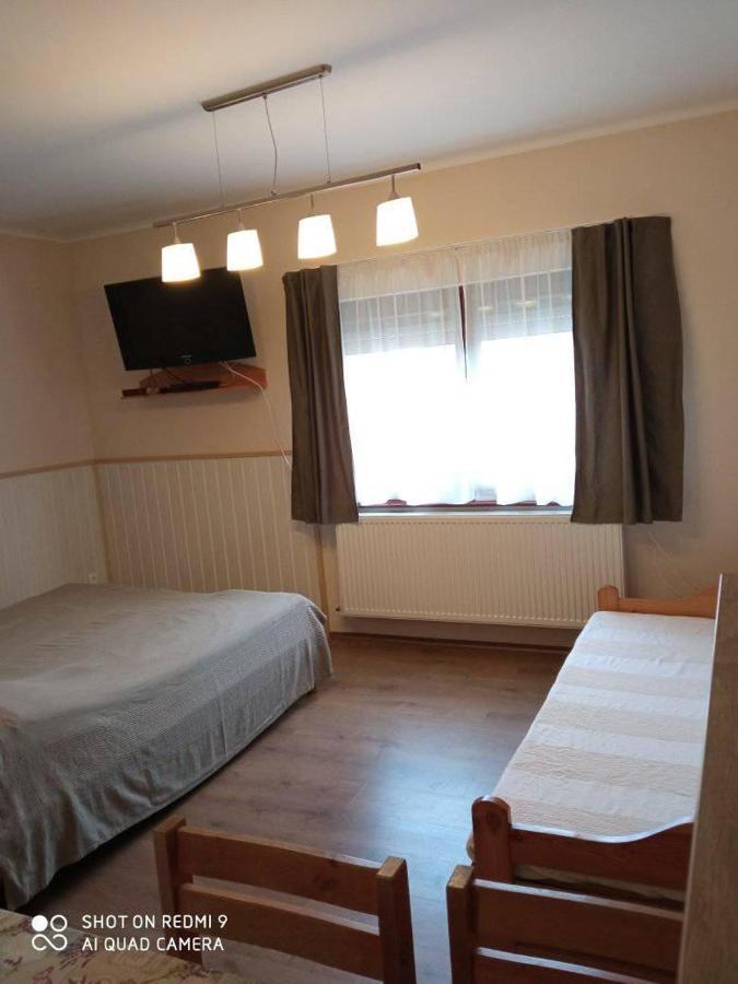 Besenyei Apartman シャールヴァール エクステリア 写真